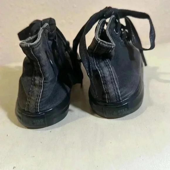 Converse kids size 10 - Picture 3 of 5